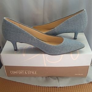 Kitten heels are back! Denim Style super comfortab